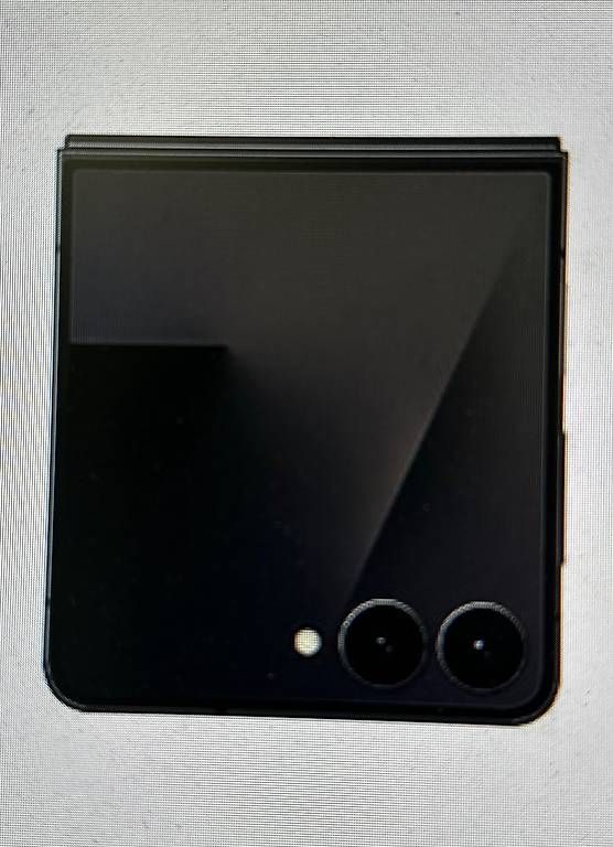 Samsung Telefoni cellulari / Smartphones: Samsung Flip 7 Black – Nuovo (secondo la descrizione) da Dietlikon venduto da inf_scn8 1