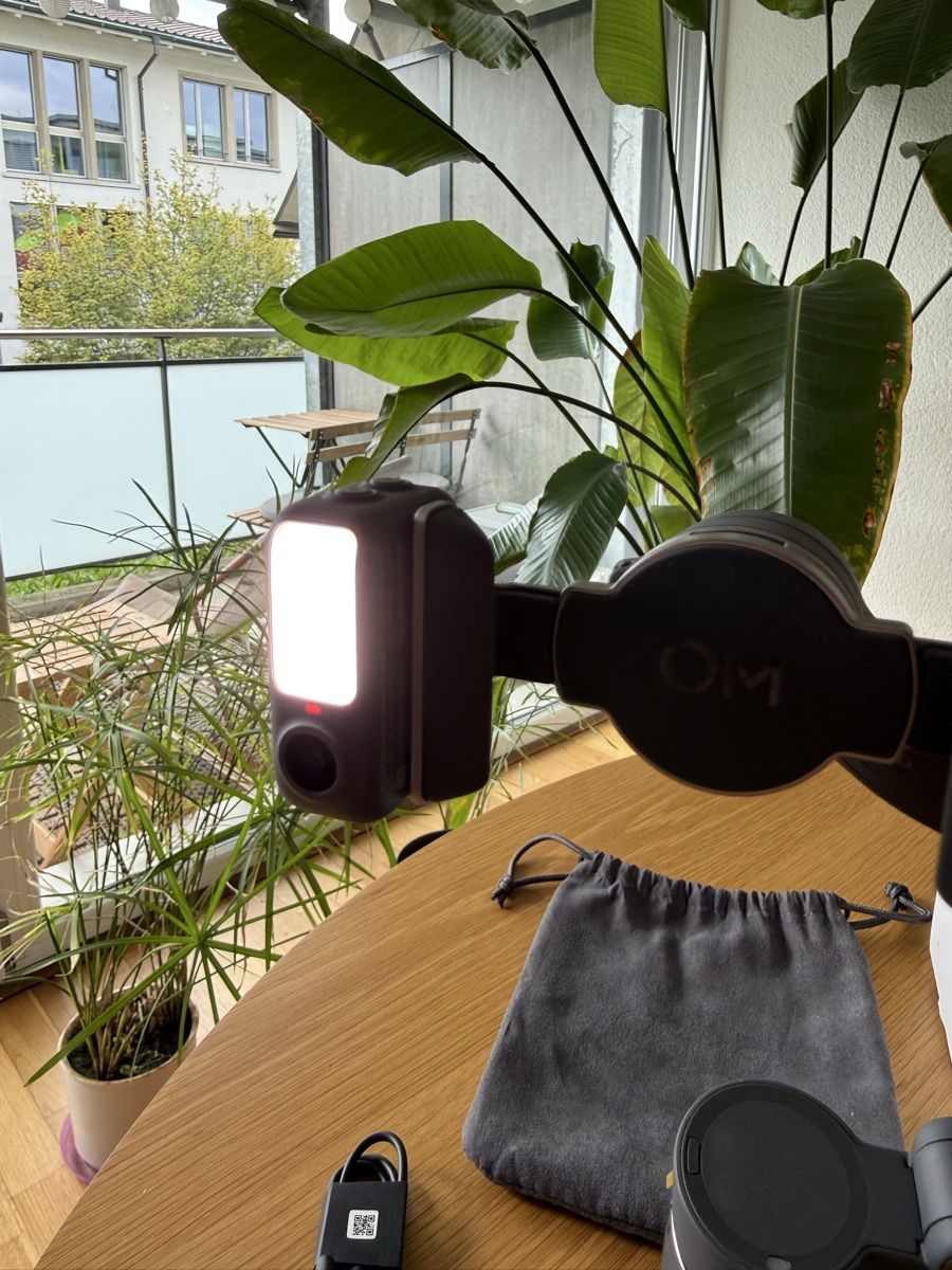 DJI Sonstige Dekorationen & Accessoires: DJI Osmo Mobile 8 Advanced Tracking – Neu und originalverpackt aus Biel/Bienne von Seelandais_ 3