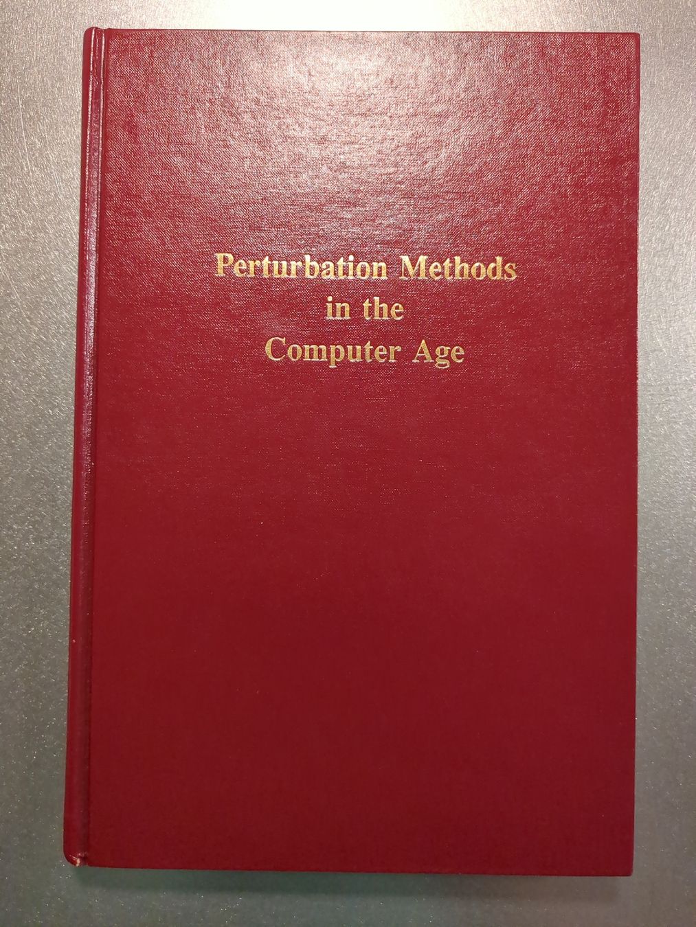 Livres: Perturbation Methods in the Computer Age – D'occasion à Orbe par smmg
