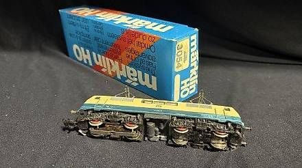 Märklin Modellini di ferrovie: Märklin H0 3042 BR 111 – Usato da Buchs SG venduto da LogistikBuchs 1