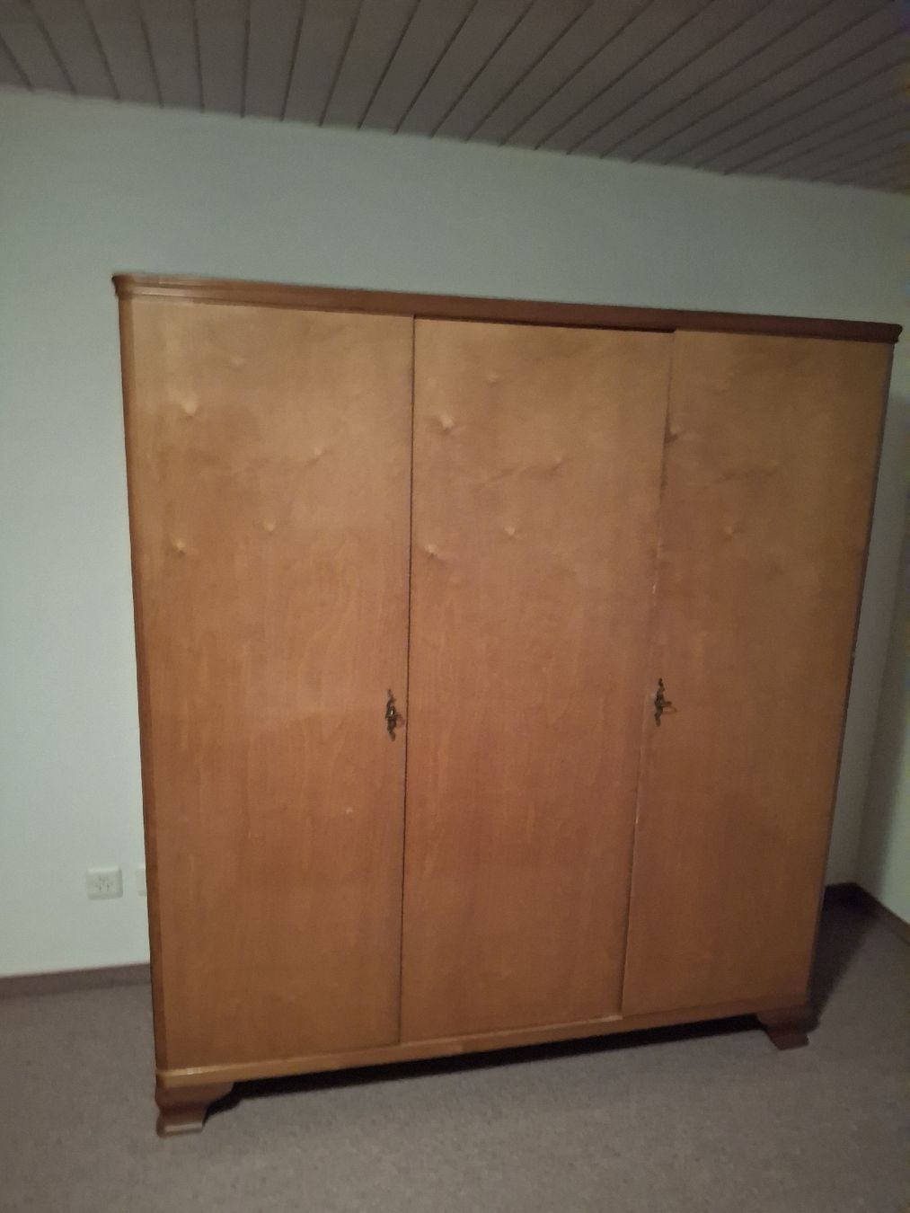 Schränke: Kasten  – Gebraucht aus Rufi von res_6vjw 3