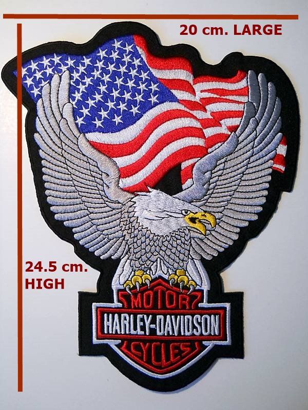 Harley-Davidson Insignes: HARLEY DAVIDSON LARGE UPWING SILVER EAGLE & FLAG BIKER PATCH – Neuf (Voir description) à Lugano par YouWantUS
