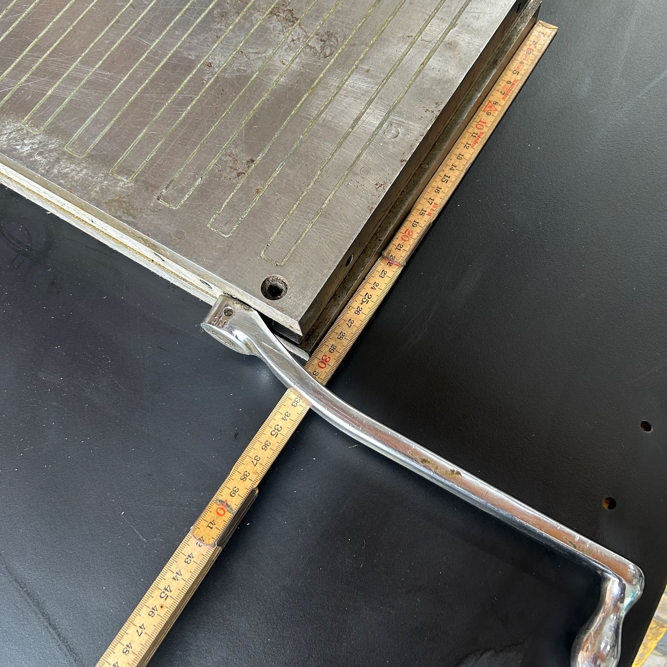Tutti gli attrezzi: Grosse Eclipse Magnetspannplatte 80 x 30 x 7 cm – Usato da Untersiggenthal venduto da sinamoll 2