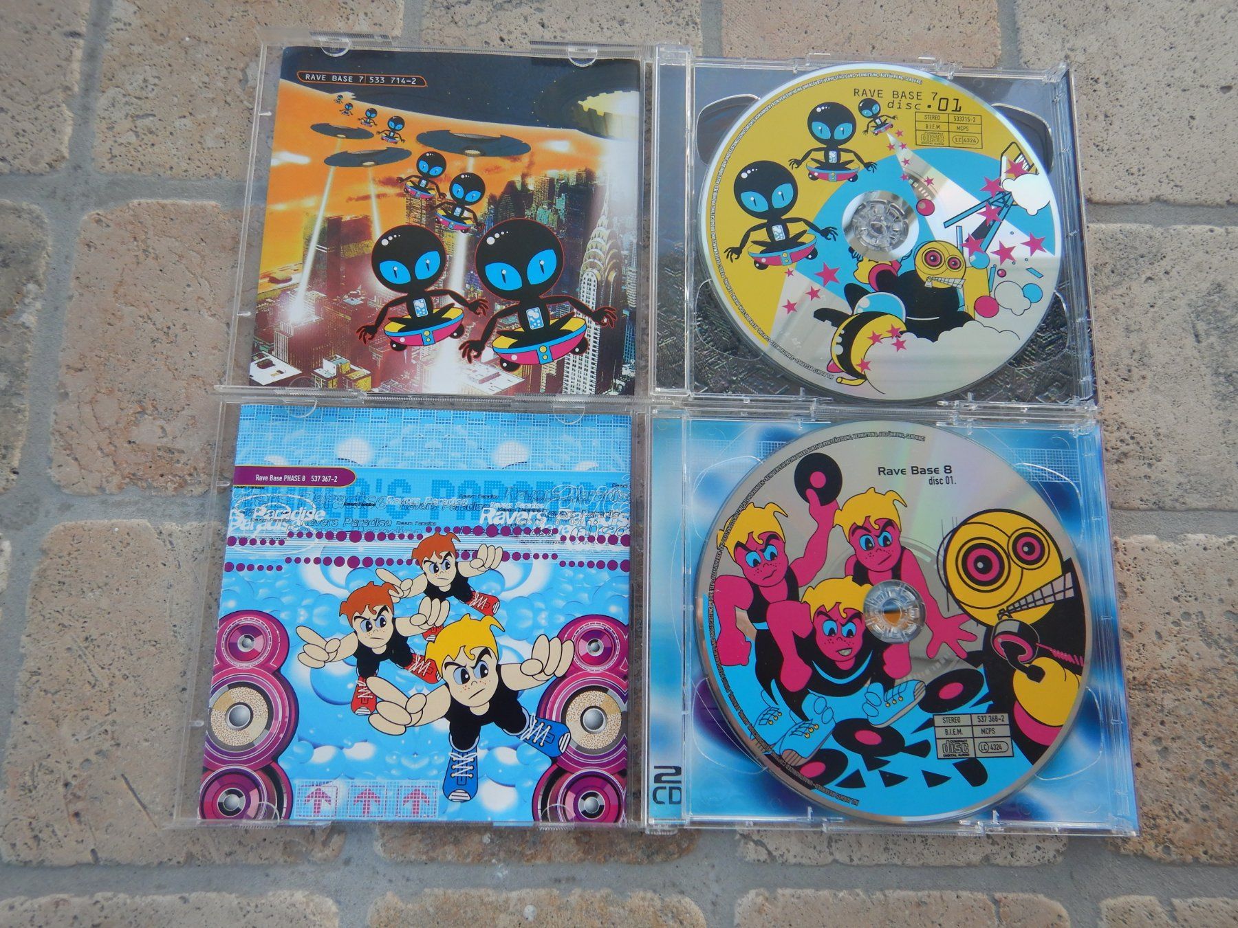 CD: 2 Doppel CD's, RaveBase Phase 7 und 8 – Usato da Mörschwil venduto da Monzar 2