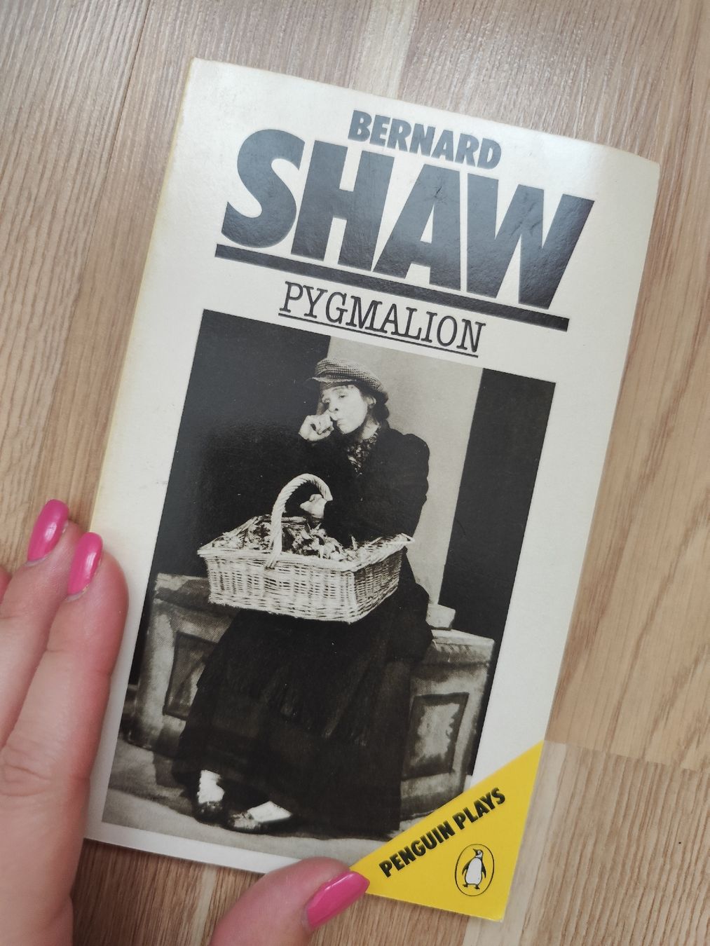 Libri: Bernard Shaw Pygmalion Penguin Plays softcover book – Usato da Mägenwil venduto da VintageGirly