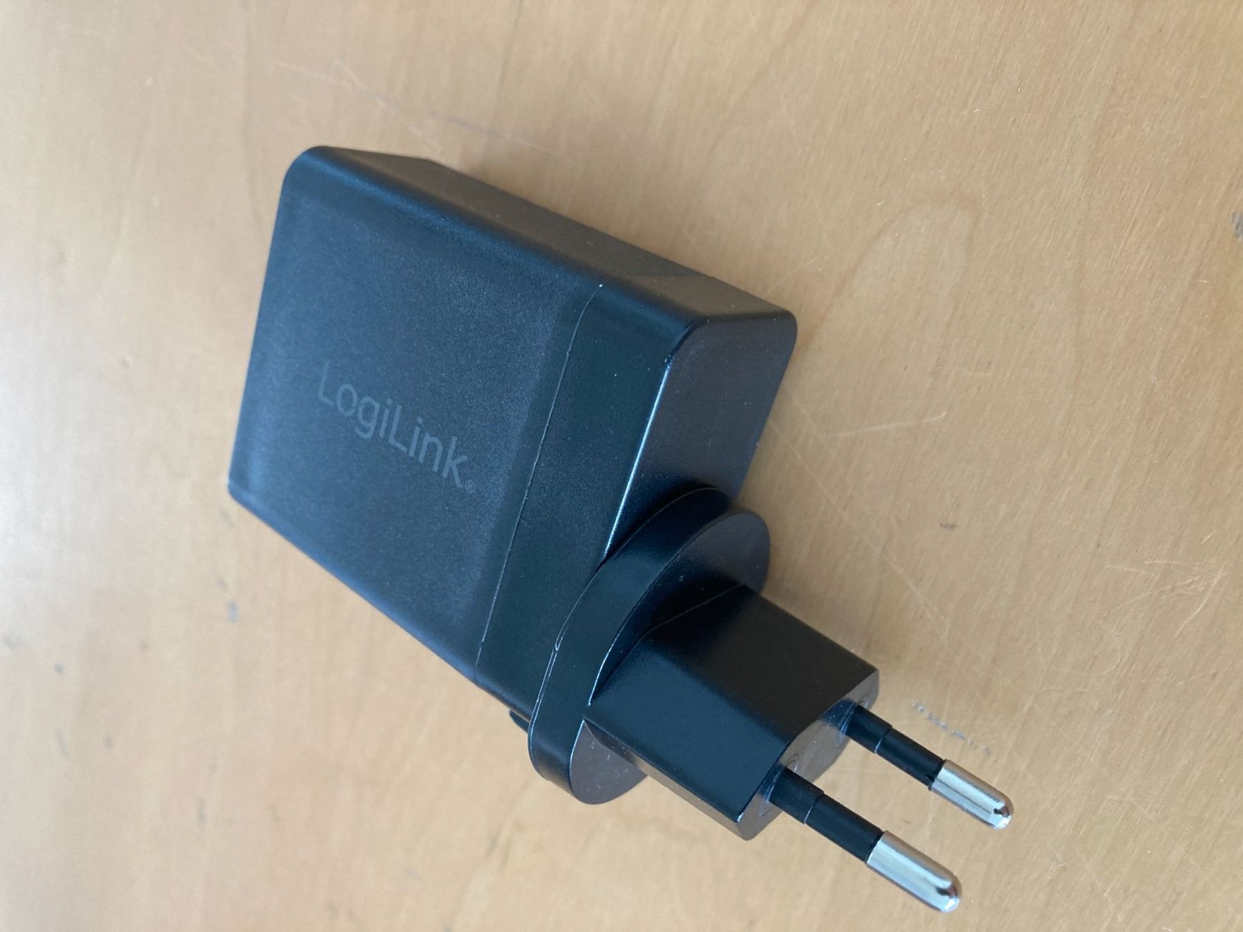 Ladegeräte: Netzteil USB – Neu und originalverpackt aus Hünenberg von Electron0