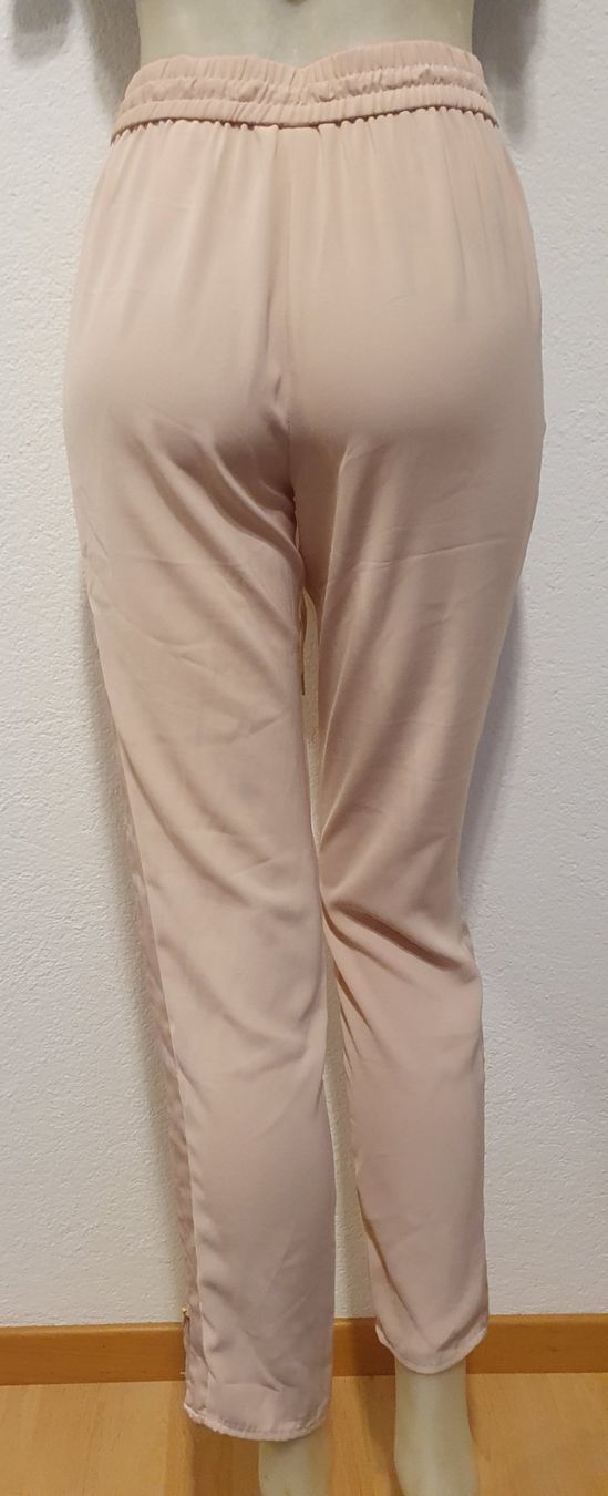 H&M Pantaloni: H&M Hose gr36 – Usato da Niederbipp venduto da fashionfuchs 4