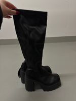 Asos Stiefel mit Plateau
