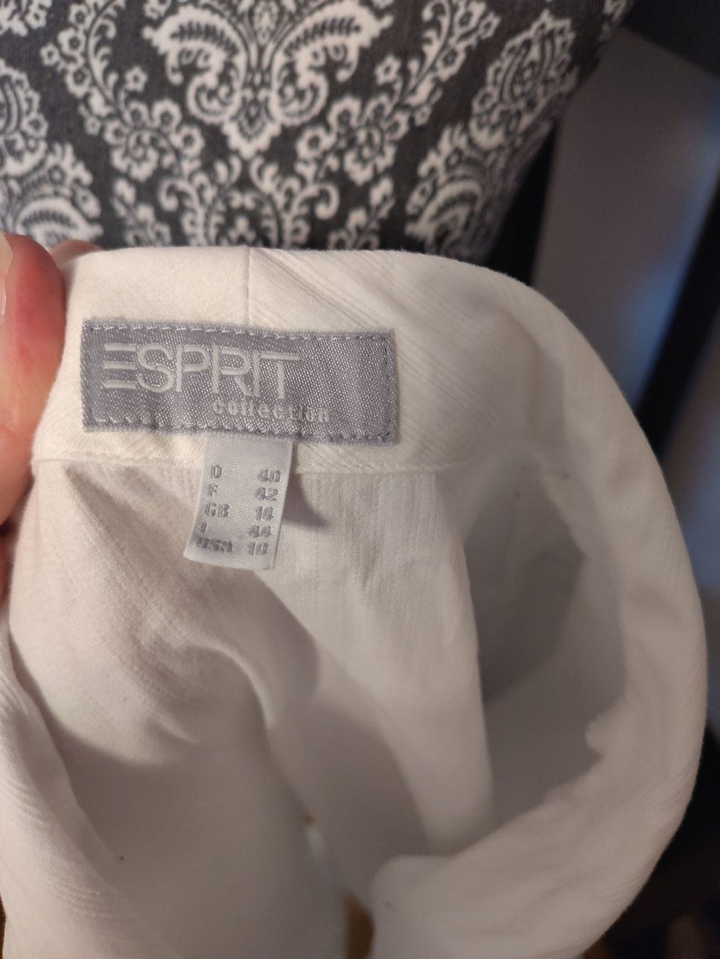 Esprit Camicette: ESPRIT Businessblusenhemd mit gewissem Extra Gr.36/38 – Usato da Zollikofen venduto da Tini031 3