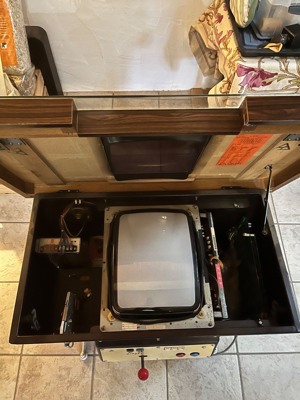 Nintendo Console: Table arcade cocktail Nintendo originale (1982) – Usato da Chavannes le chêne venduto da Mk24ever 5