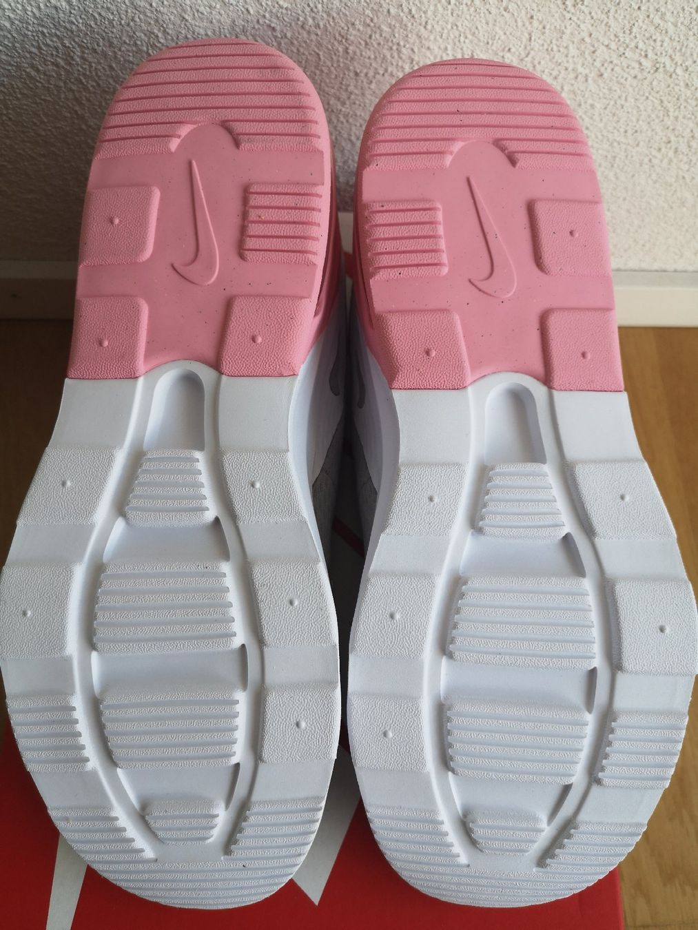 Nike Damenschuhe: NIKE AIR MAX Motion 2 /NEU /Gr 40 /wmns – Neu und originalverpackt aus Otelfingen von len_x8cg 3