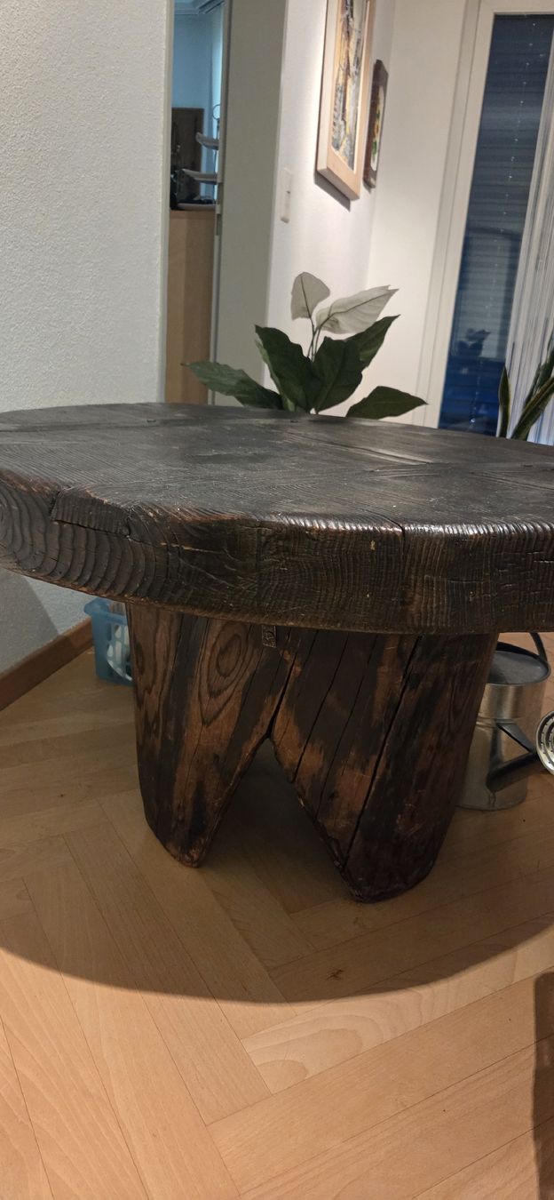 Tische: Massiver Holz-Salontisch – Gebraucht aus Winterthur von dus_bpn6 3