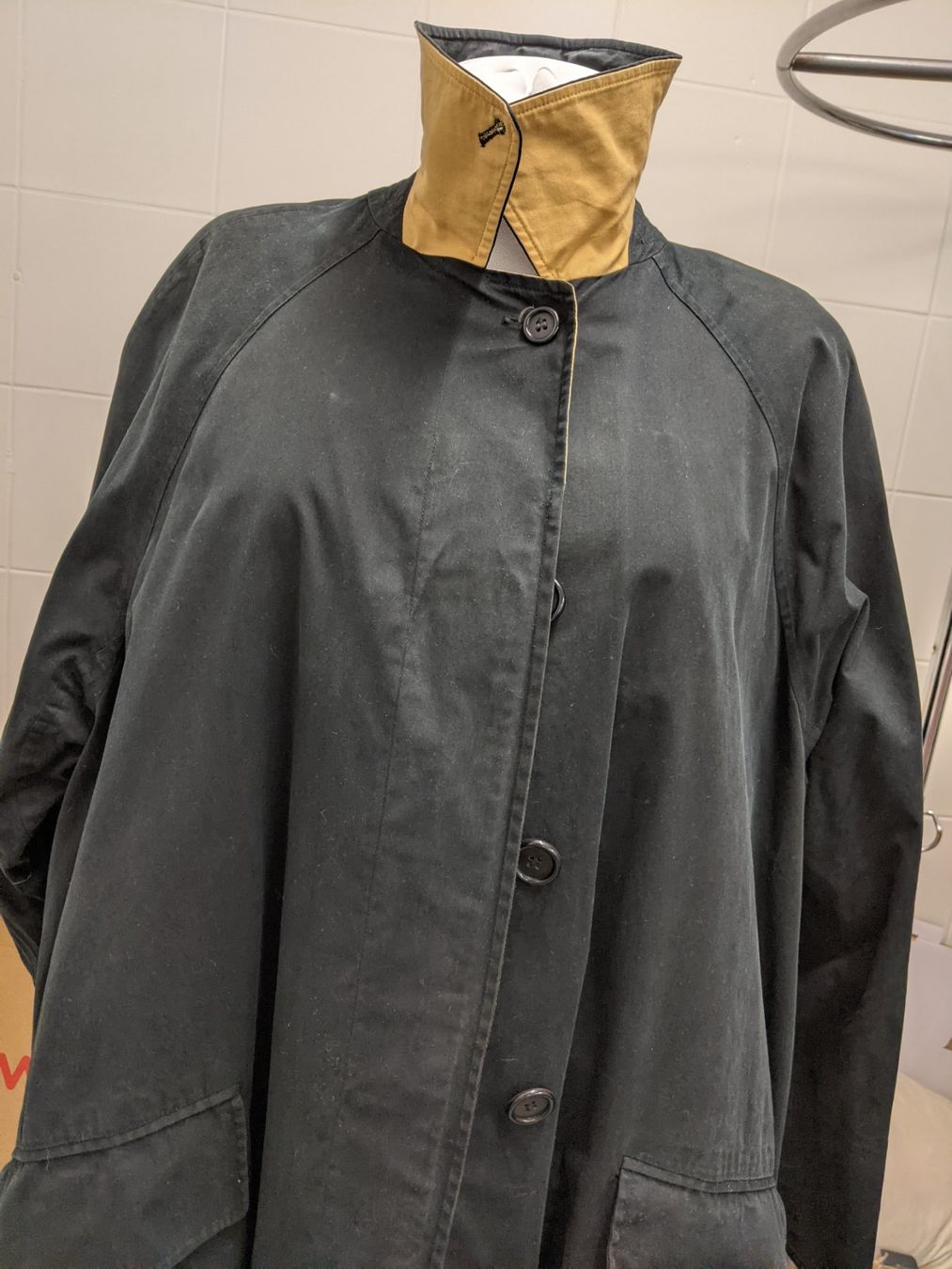 Burberry Cappotti: Burberry Regenmantel GR 40 – Usato da Langnau am Albis venduto da Judithsebi 3