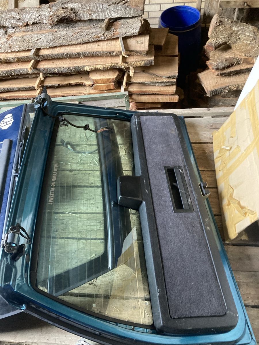 Volvo Tutti pezzi di ricambio auto: VOLVO 940 Kombi Heckklappe – Usato da Hitzkirch venduto da Christophf 6