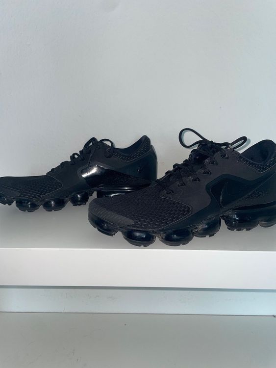 Nike Scarpe da uomo: Nike Air VaporMax Schwarz – Usato da Basel venduto da Dean828 2