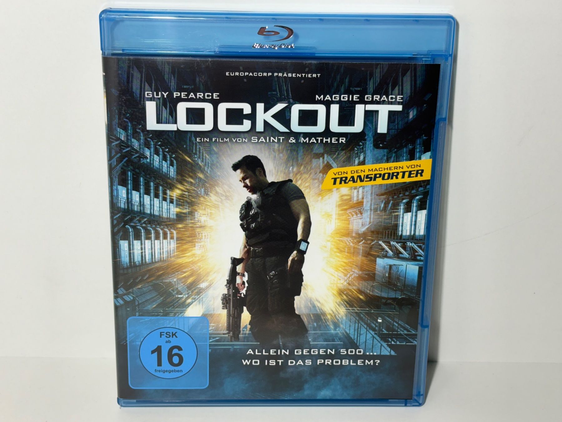 Tutti i DVDs: Lockout Blu Ray – Usato da Wilderswil venduto da Sstriker