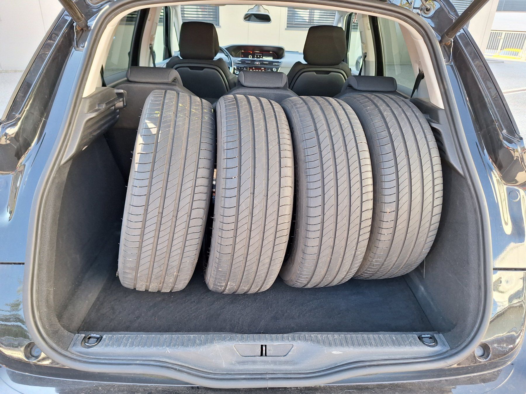 Citroën Automobili: Citroën C4 Picasso 1.2 Pure Tech Feel – Difettoso da Solothurn venduto da GysinSolothurn 6