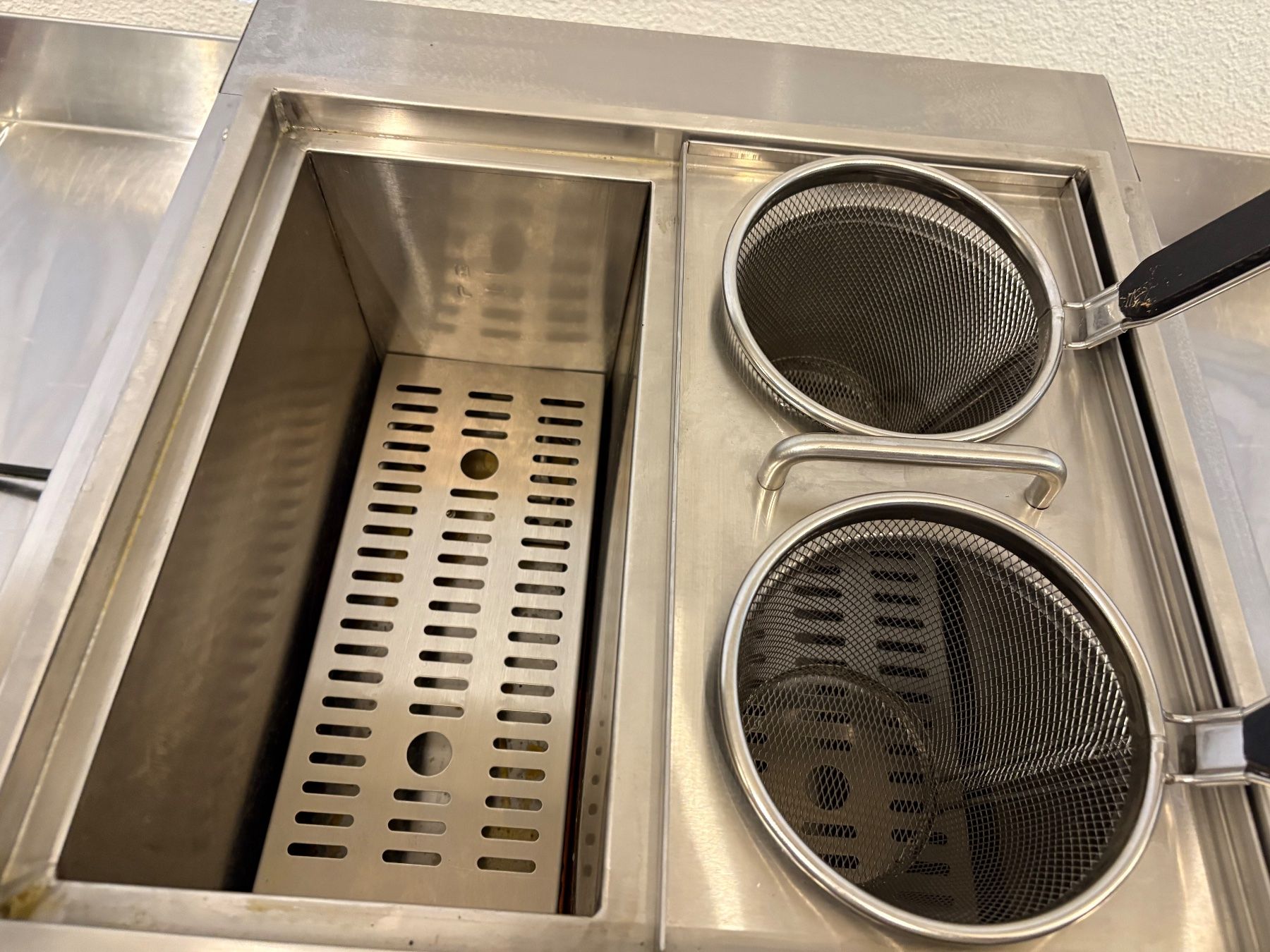 Ggm Gastro Appareils de cuisine: Gastro Pastakocher,Nudelkocher – D'occasion à goldau par G.app 4