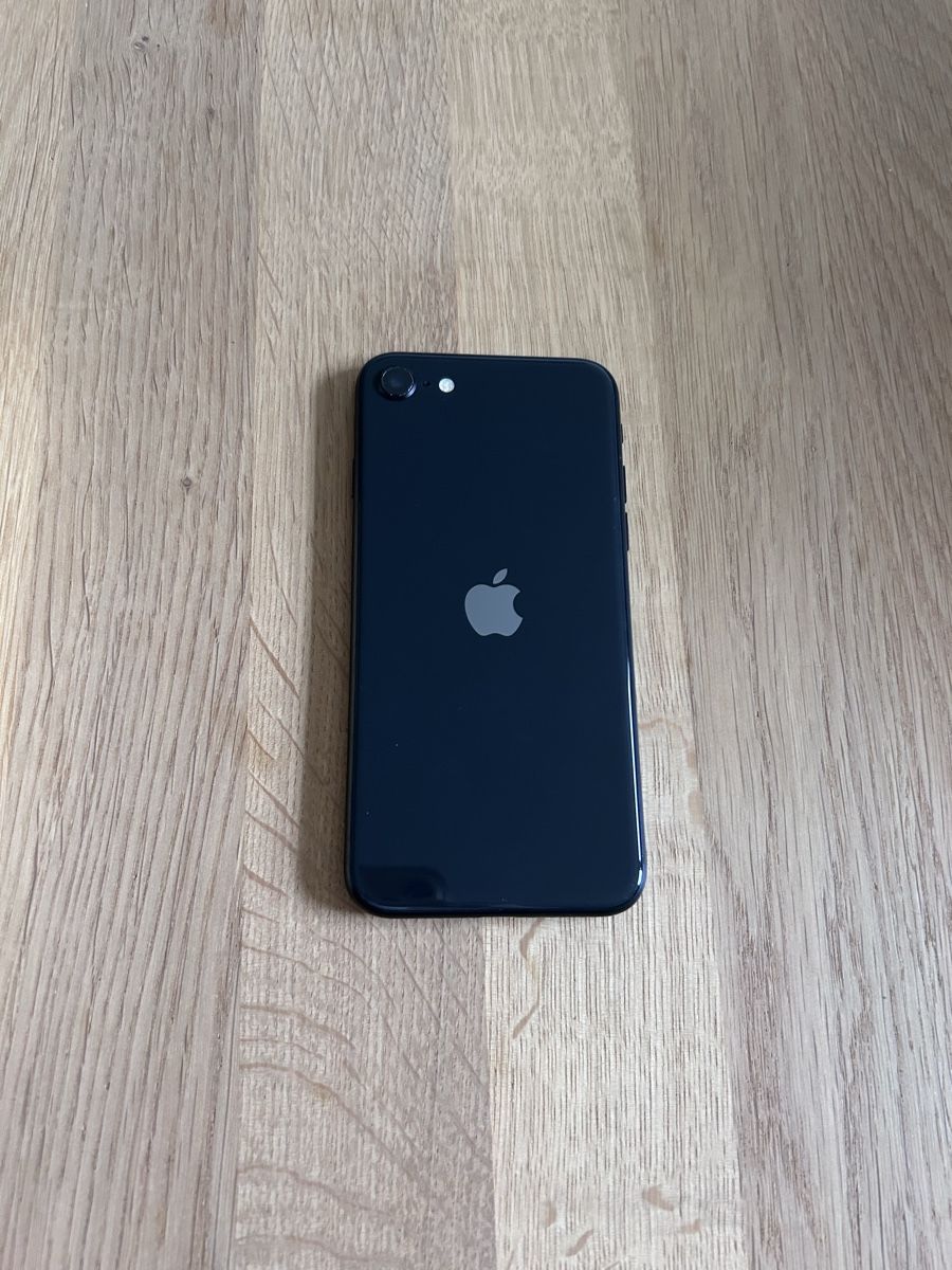 Apple Telefoni cellulari / Smartphones: Iphone SE 64GB – Usato da Zürich venduto da cloud_303 2