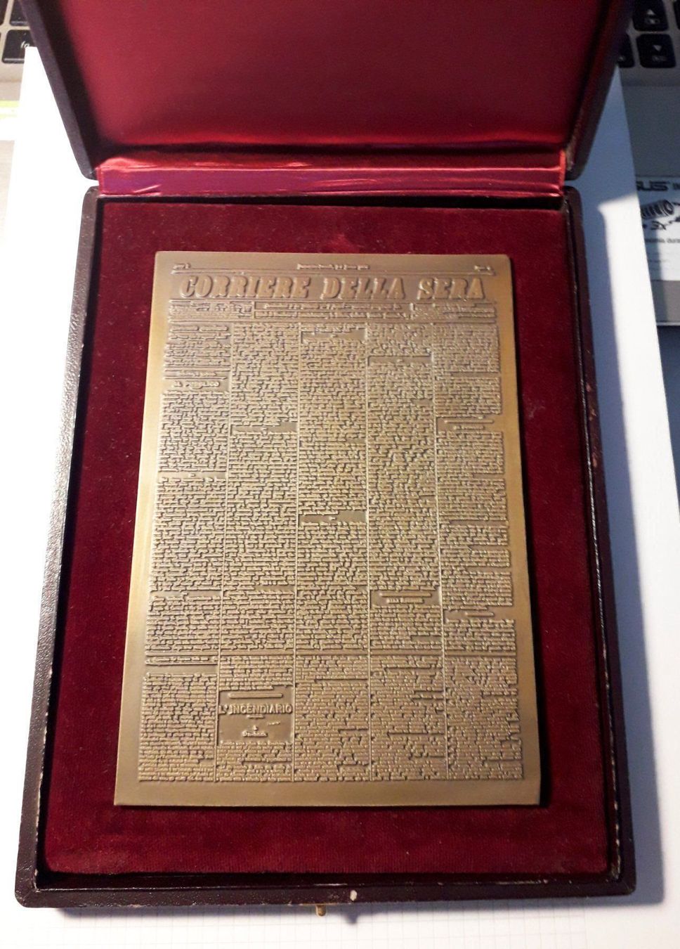 Medaillen: Gedenktafel / Medaille aus Bronze – Neu und originalverpackt aus Lugano von Maurizio_Collector