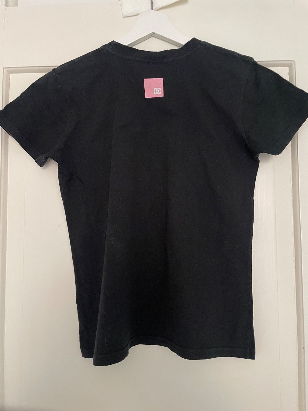 DC shoes Blusen, T-Shirts & Tops: Zwei Shirts von DCshoeCoUSA, Grösse M – Neu (gemäss Beschreibung) aus Chur von adien 5