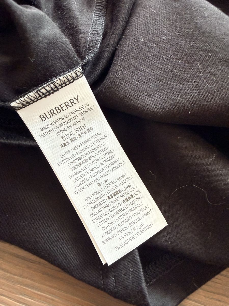 Burberry T-Shirts: Burberry black Tshirt  – Neu und originalverpackt aus Melide von Nikola-123 5