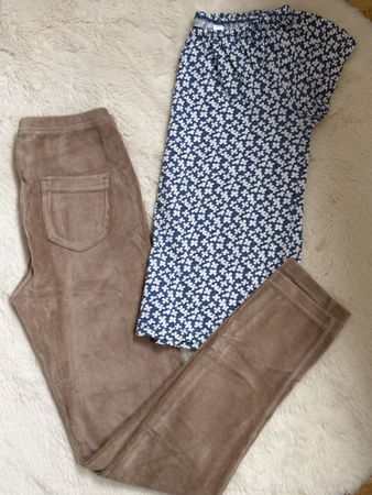 Lot : Pantalon en velours et t-Shirt fleuri taille 140