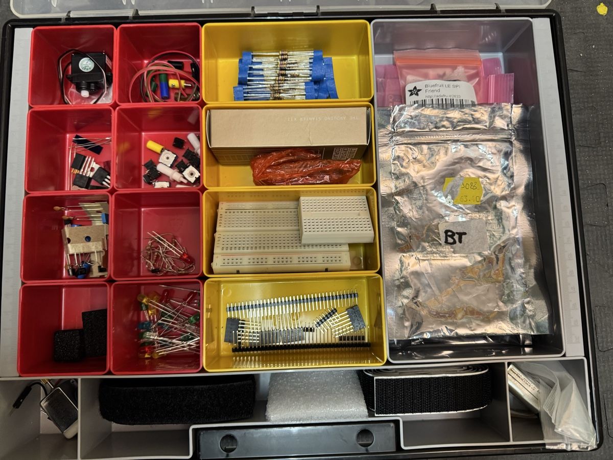 Arduino Elektronikbauteile: 2x Arduino Set mit 40 Sensoren – Gebraucht aus Uerikon von Metavita 7