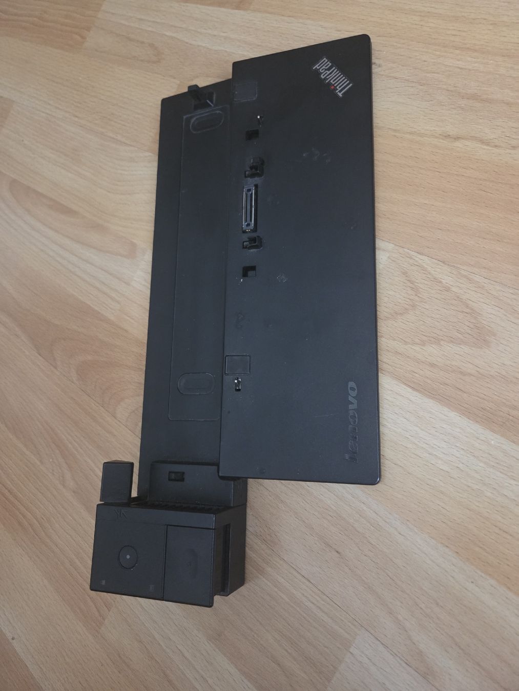 Docking station: Lenovo Dockingstation ThinkPad Pro Dock 40A1 – Usato da Winterthur venduto da lanrom