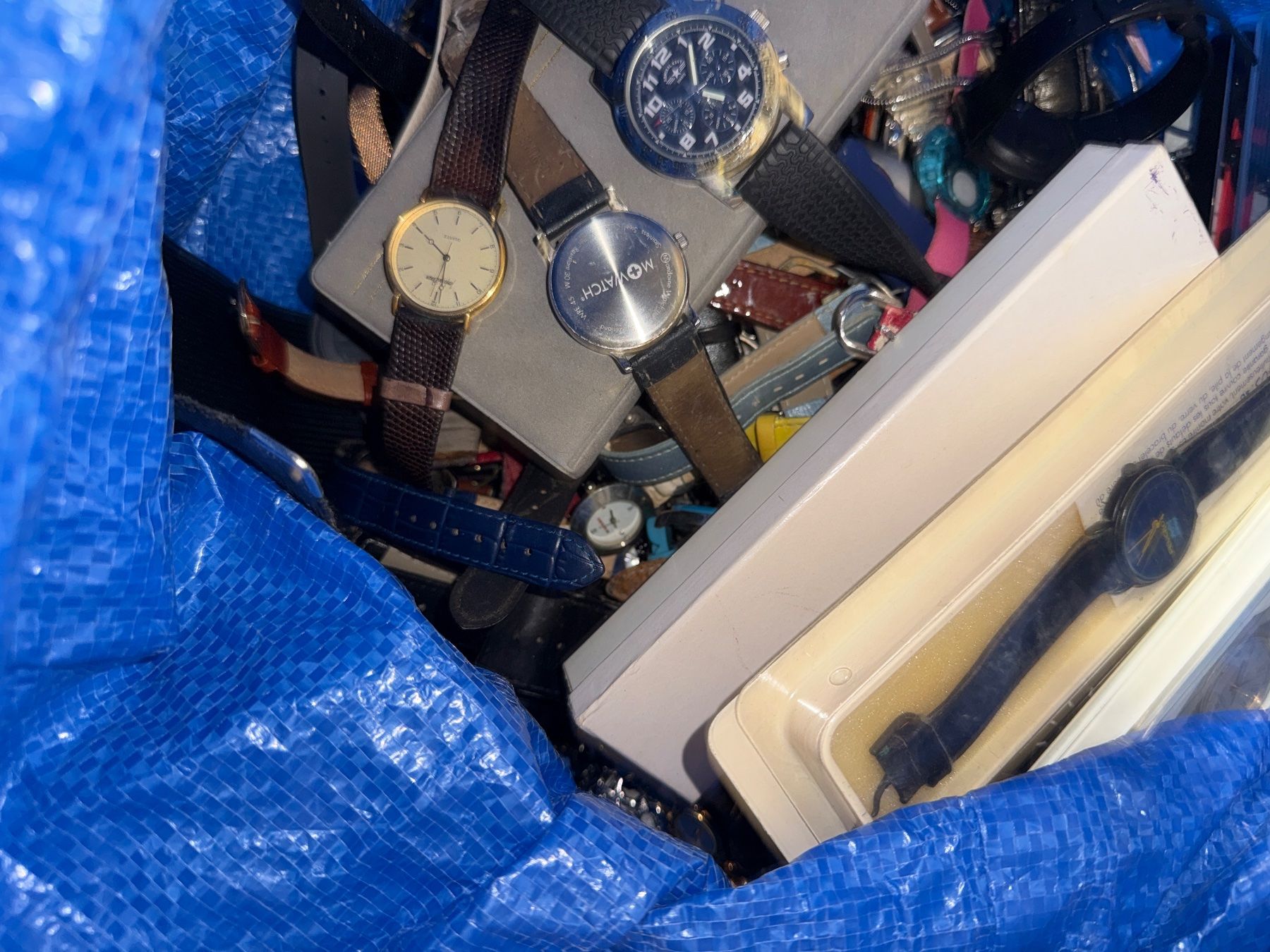Montres: 1 Sack Uhrenlot Unkontrolliert – Défectueux à Pfeffingen par Allhandelklgwatches 1