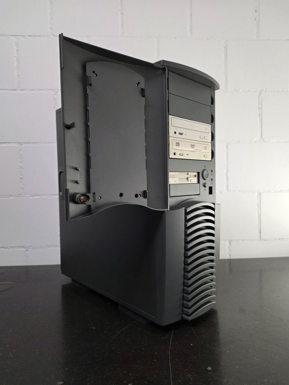 Asus PC: Retro Gaming PC – Usato da Lausen venduto da -Vendetta- 1