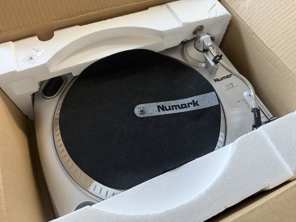 Numark Plattenspieler: Numark TTUSB Turntable mit USB Audio Interface weiss – Neu (gemäss Beschreibung) aus Wallisellen von ZurichBern 2