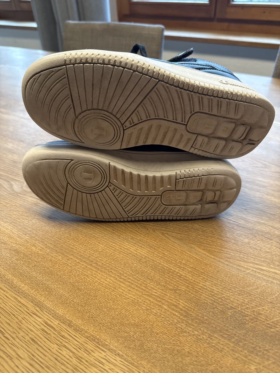 Champion Scarpe per ragazze: Sneaker Champion Mädchen Gr. 35 – Usato da Rohr b. Olten venduto da -FaLu- 3