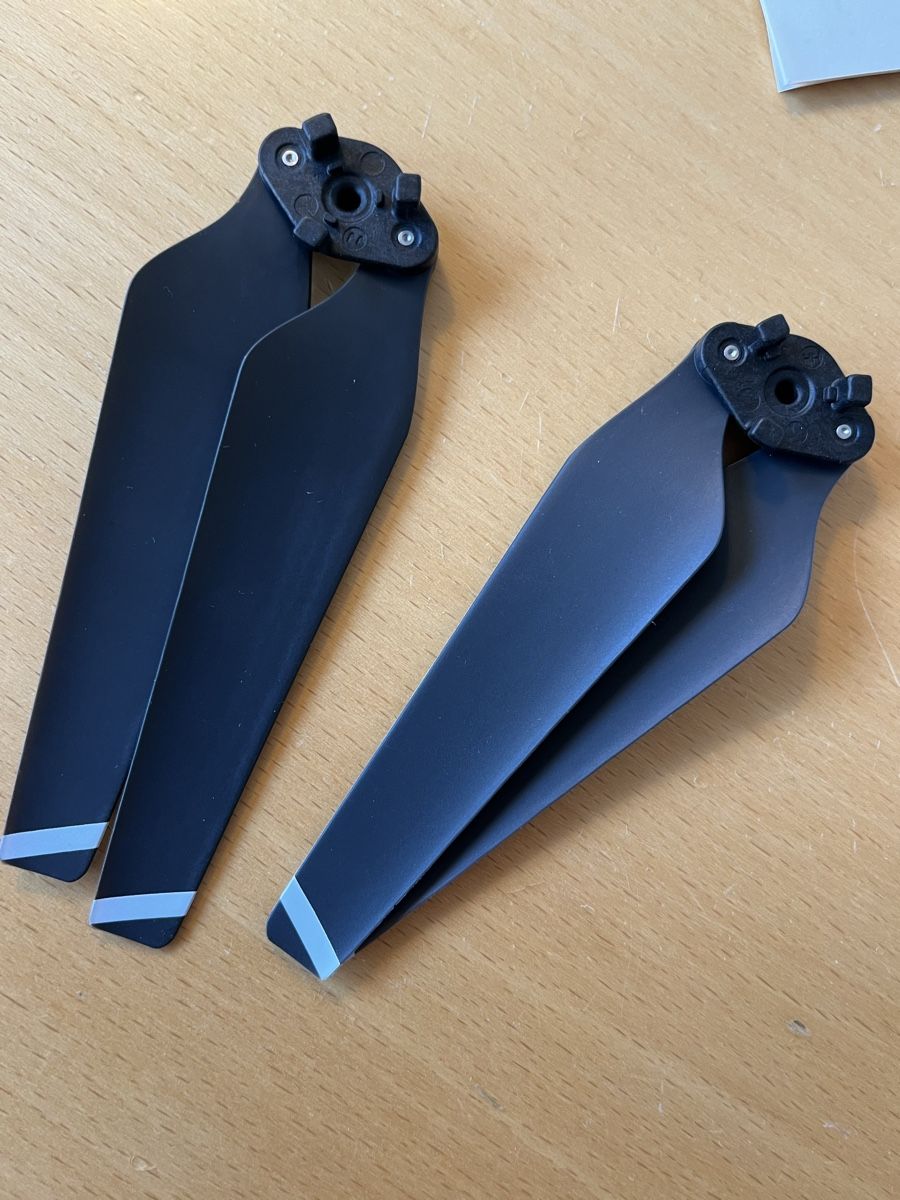 DJI RC Modellbau: DJI Mavic 8330 Quick Release Propeller - Top Zustand! – Neu (gemäss Beschreibung) aus Bern von Piratamorgan 2