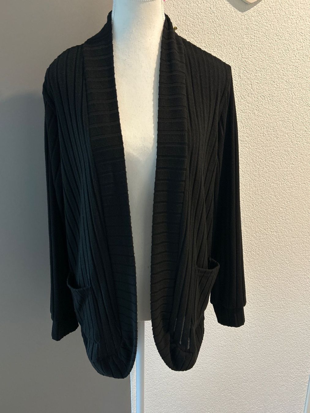 Giacche: Damen Strickjacke lang schwarz Grösse L – Nuovo (secondo la descrizione) da Brunnen venduto da Nala2929 1