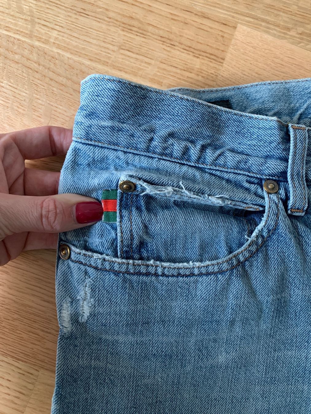 Gucci Jeans: GUCCI Herren Jeans Gr. 50, denim hell straight slim – Usato da Regensdorf venduto da secondchancefashion 1