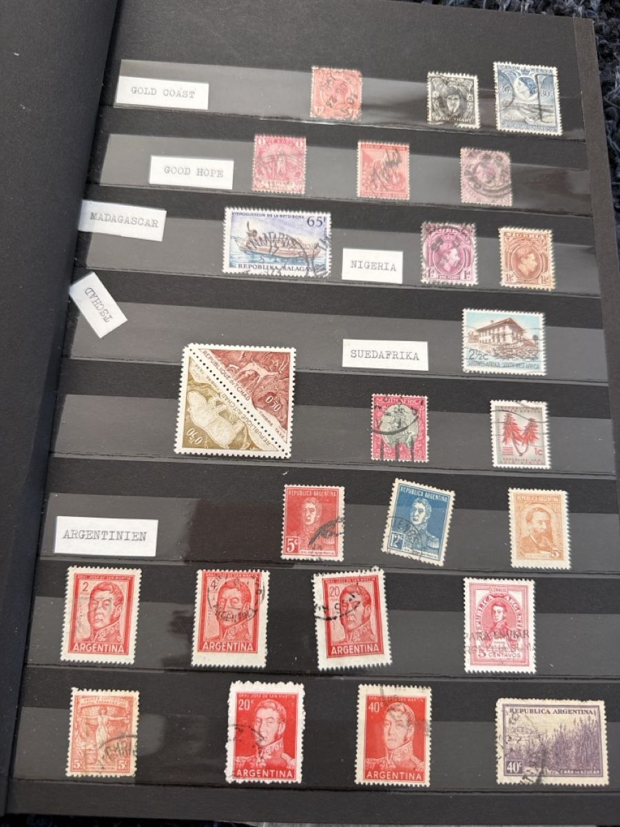 Albums: Briefmarken-Album  – D'occasion à Hittnau par Pat_yl7f 1