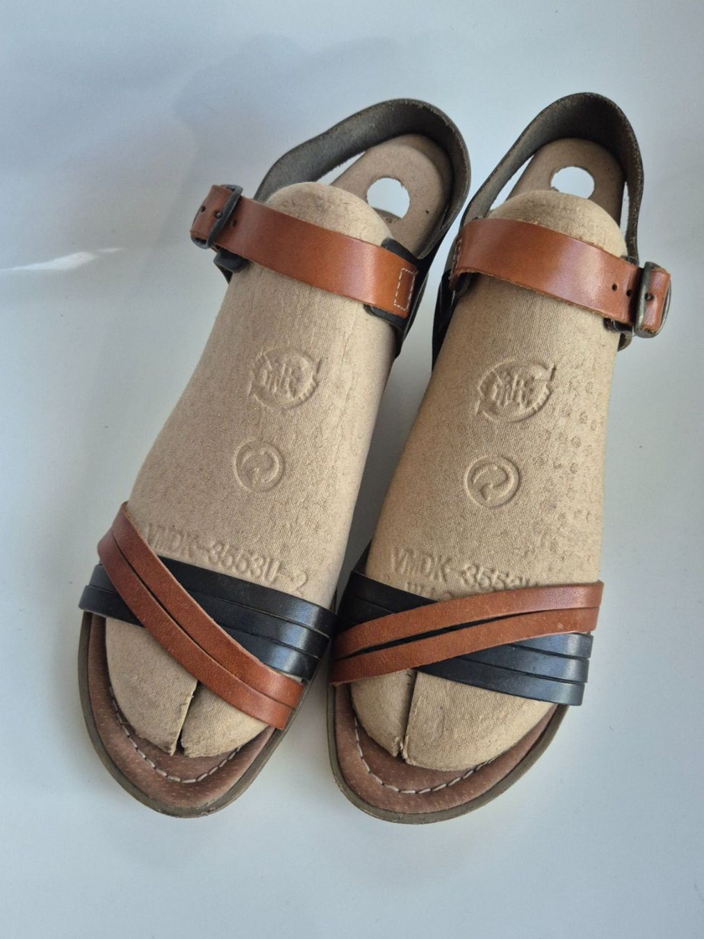 Scarpe da donna: Weinbrenner Keilabsatz Sandalen, Leder, Gr. 39 – Usato da Volketswil venduto da Dokinka 2