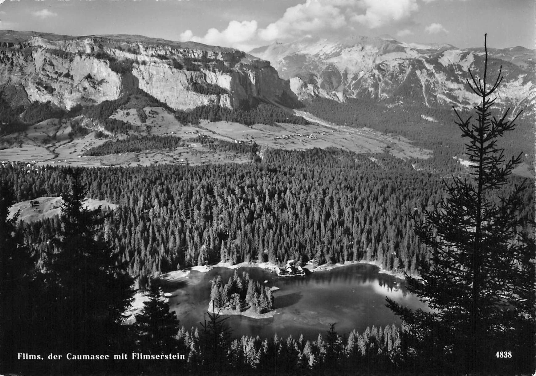 Cartoline postali: Flims der caumasse mit flimserstein – Usato da Biasca venduto da Blenio71