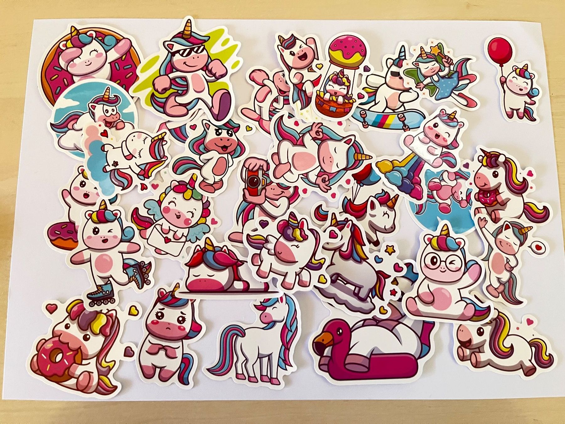 Sticker: Süsse Einhorn Sticker Set 30 Stk – Nuovo (secondo la descrizione) da Menziken venduto da Bastelchaos
