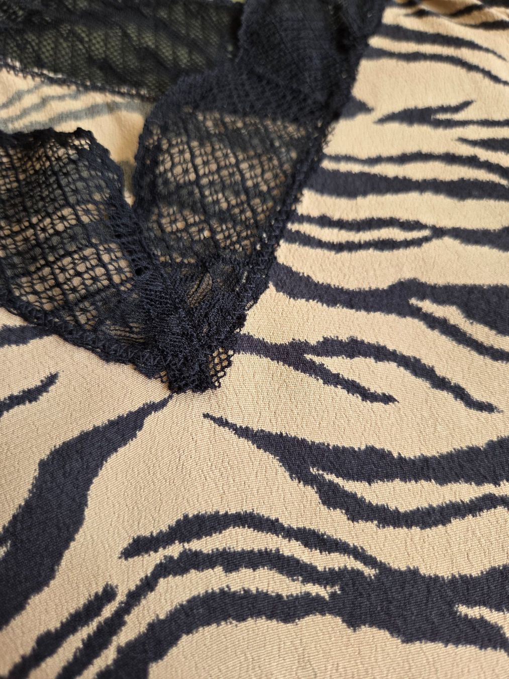 Zadig & Voltaire Tops: Zadig & Voltaire Tiger-Top S/M – Gebraucht aus Bern von -Aniko- 4