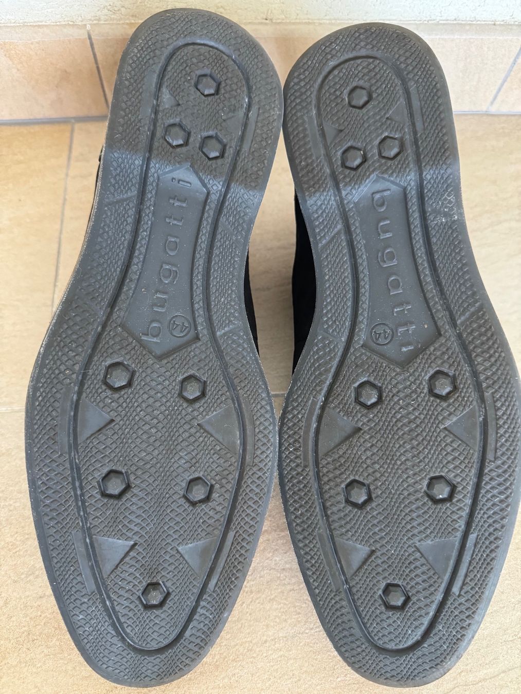 Bugatti Scarpe da uomo: Bottines Bugatti en daim, p.44 – Nuovo (secondo la descrizione) da St-Gingolph venduto da GoldenKeys 5