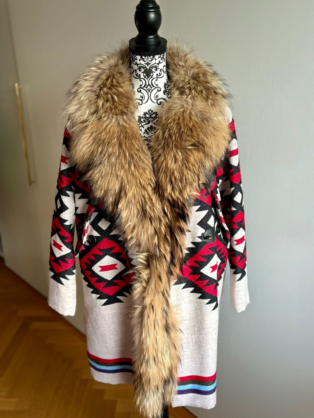 Cappotti: BAZAR de Luxe cappotto Tg. 40/42 – Usato da Rancate venduto da FiorAngela011