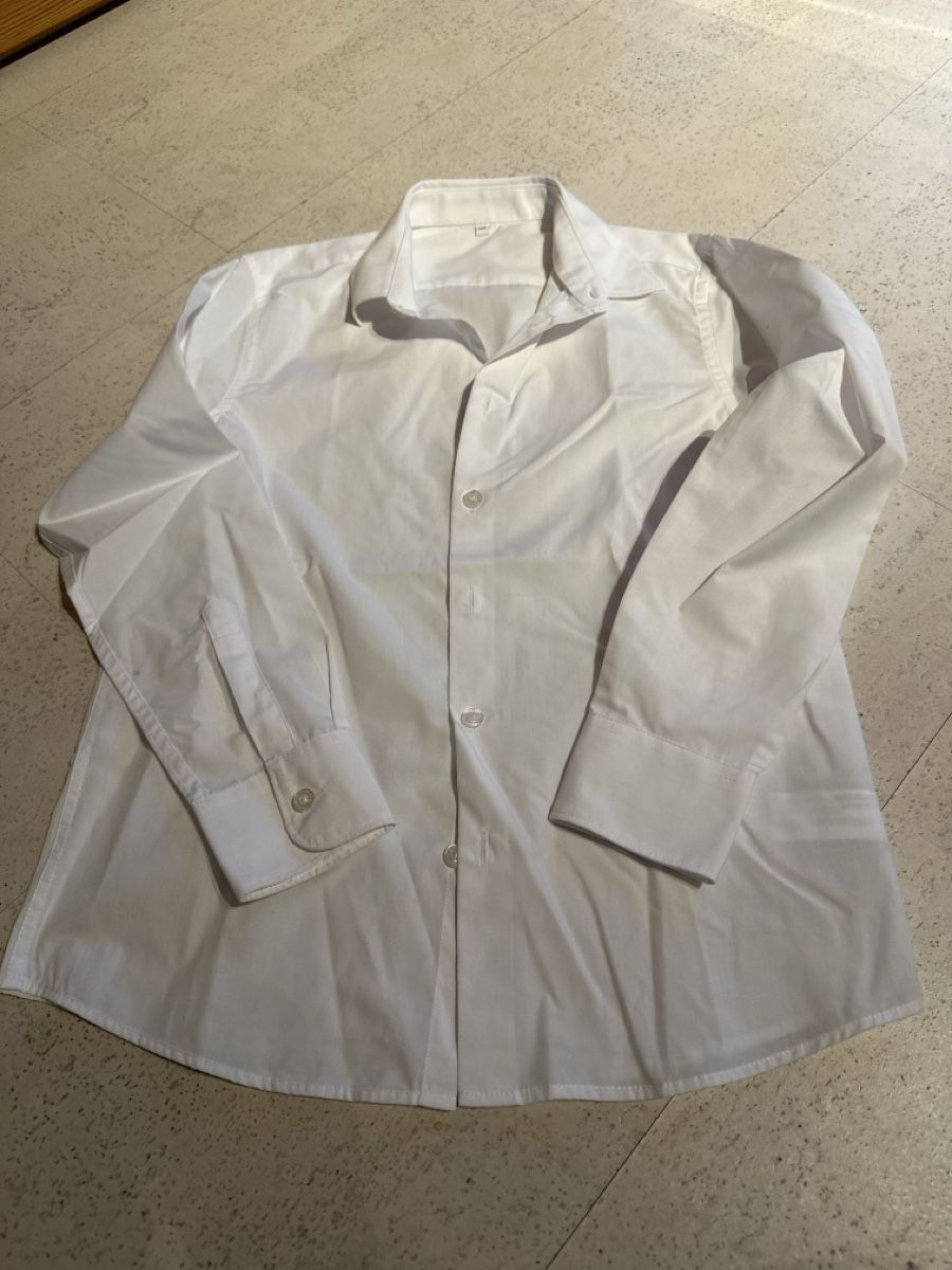 C&A Camicie, T-shirt & Polo: Weisses Knabenhemd, Grösse 146 – Usato da Sigriswil venduto da windhuk