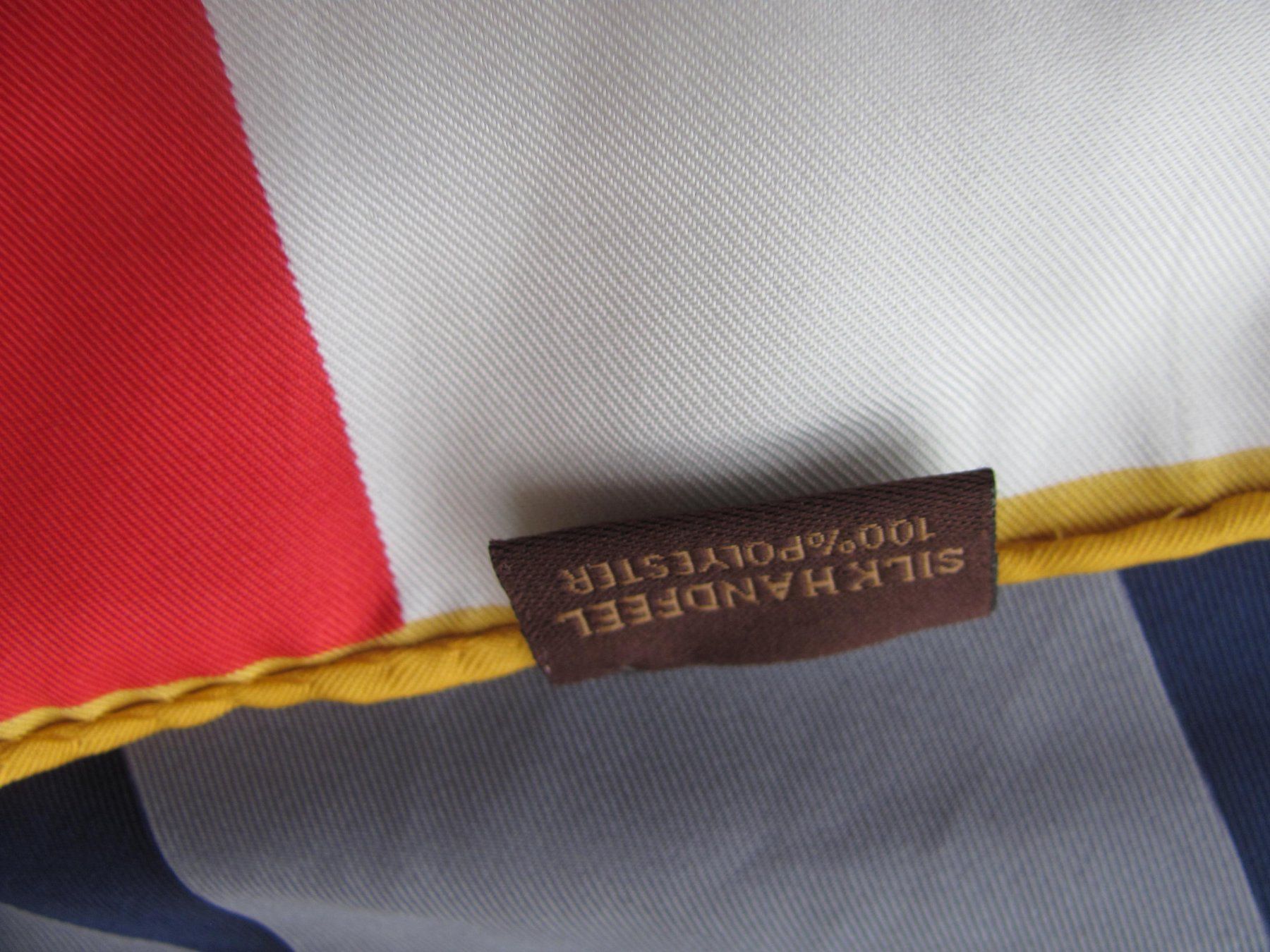 Ensoie Foulard & Sciarpe: Foulard en soie twill – Nuovo (secondo la descrizione) da Vétroz venduto da magnolia5 2
