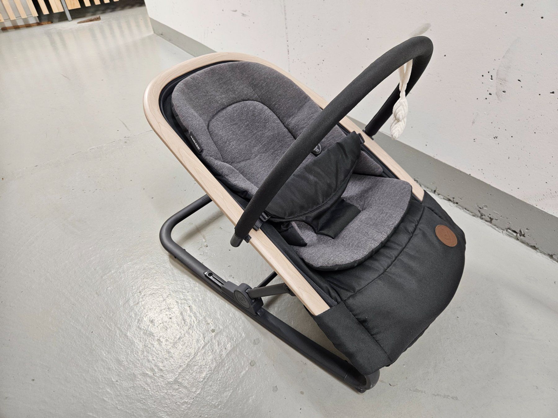 Maxi-Cosi Sdraiette & Sdraiette a dondolo: Maxi Cosi Wippe Kori Beyond Graphite Eco – Usato da Sargans venduto da Lars89 2