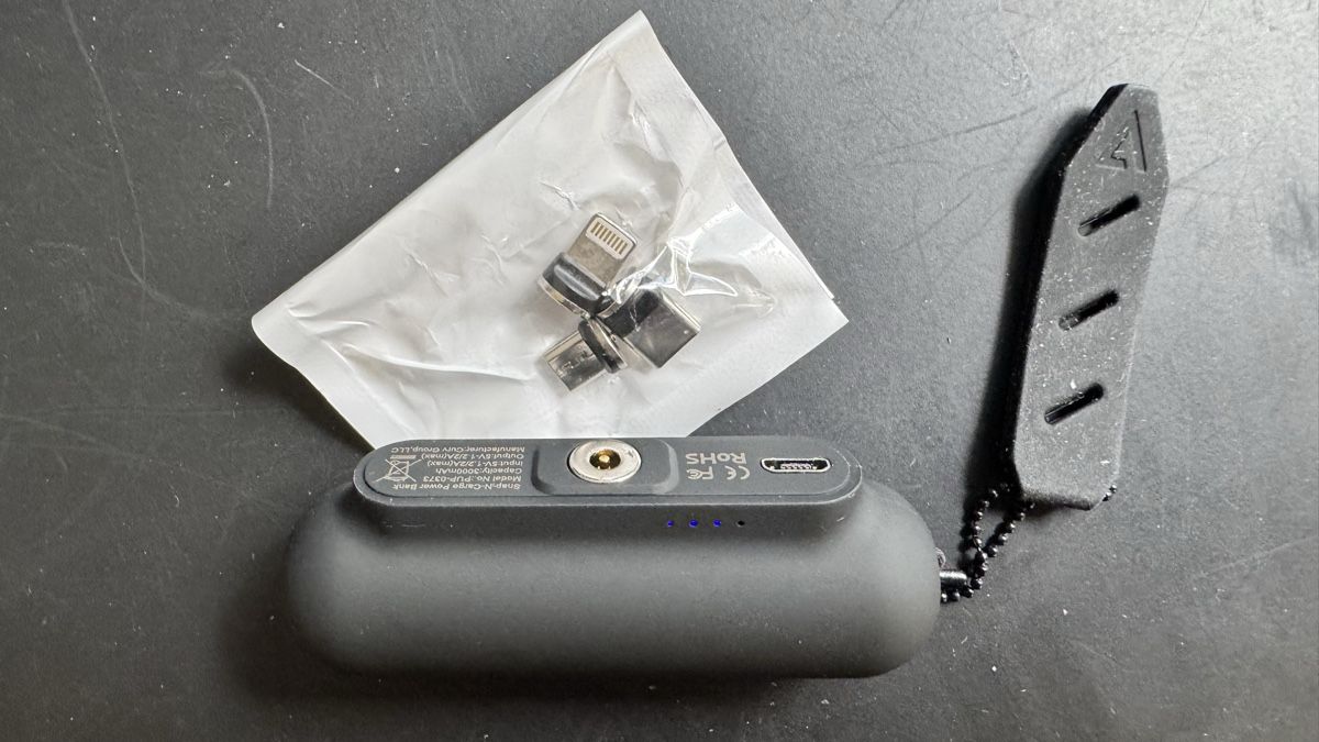 Chargements: Neue Powerbank mit magnetischem Ladekabel – Neuf (Voir description) à Fällanden par Limousinenswiss 2