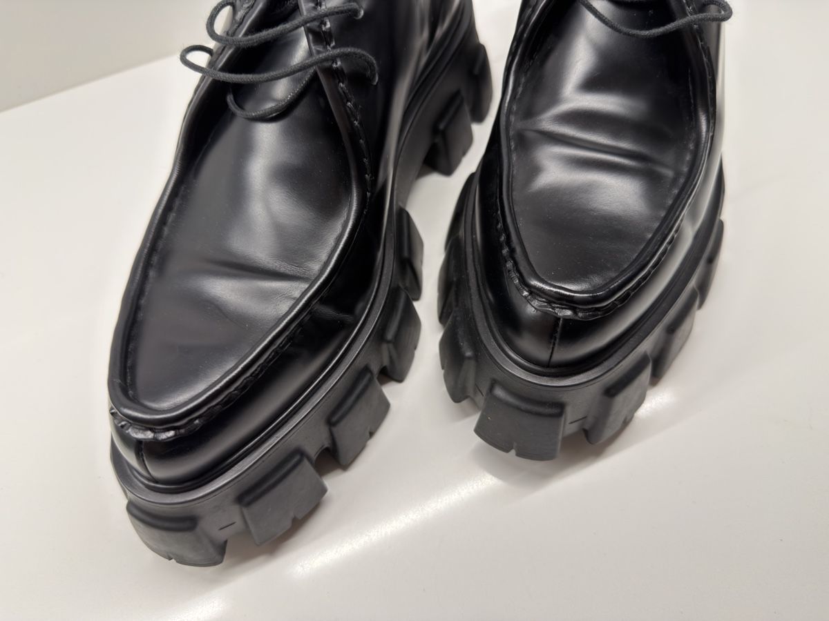 Prada Scarpe da uomo: Prada Monolith Derby EU. 42 – Usato da Giubiasco venduto da mat_n8k5 2