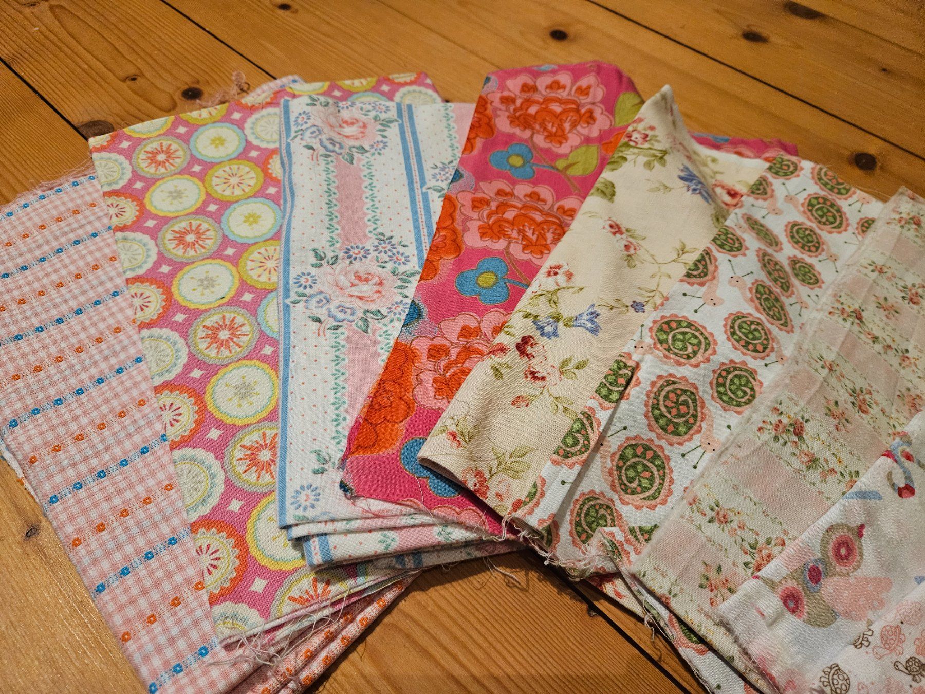 Stoffe: Baumwollstoff Paket für Wimpel, Patchwork etc. – Gebraucht aus Rifferswil von fle_5nqr 1