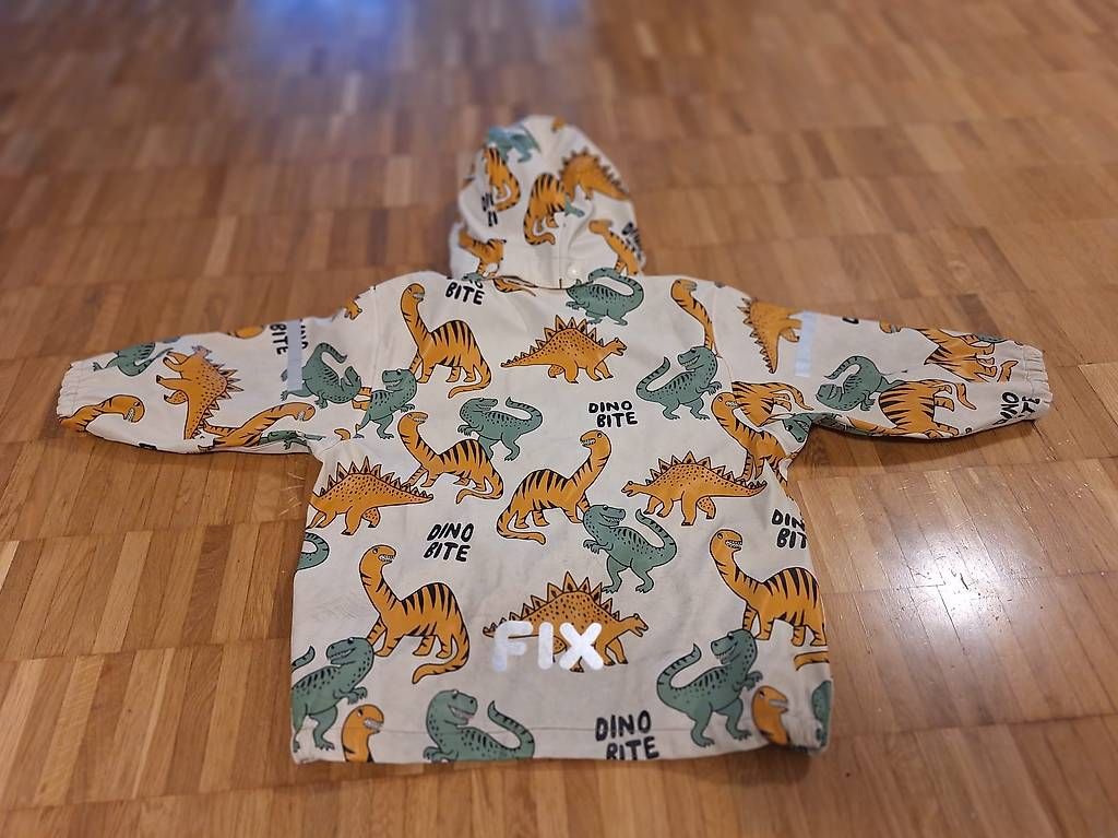 Jacken: Dino Regenjacke -110 – Gebraucht aus Winterthur von Cham_Tej 1